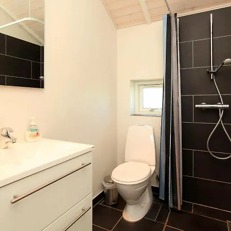 8 Person In Tatil Evi