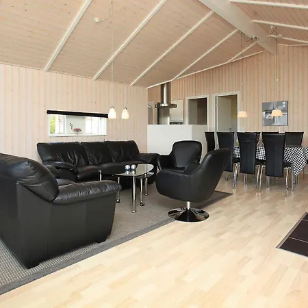 Panoramic Retreat In Hejlsminde - By Traum Feriehus Hejls
